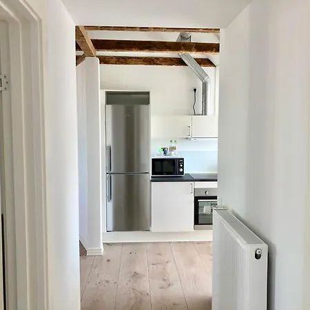 Lovely 2-br Penthouse W Balcony In Norrebro - 72 Apartament